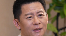 在接受颁 上一页12345...99下一页 | | | | | | 电影频道节目中心官方网站CCTV6 VIP影院 全部 电影 电视剧 影人 视频 图片 新闻 更新时间 所有 1小时内 今日内 1周内 1个月内 从资讯频道搜索 结果 85546 条 贝克汉姆带帅儿子看球赛 与卡卡贝利亲密合影 2014-07-14 7月31日，在德国对阵阿根廷的最后一场世界杯比赛上，贝克汉姆携三子现身巴西，在看台观战，并与球王贝利，卡卡亲密合影。
